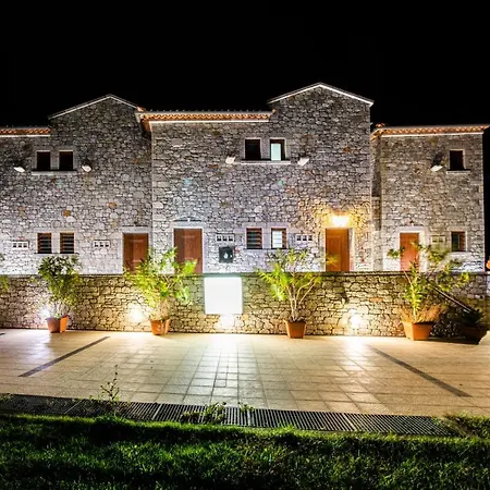 Mani Selinitsa Art Koloveas Apartment *