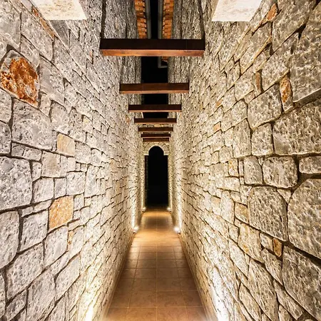 Mani Selinitsa Art Koloveas Άγιος Νικόλαος