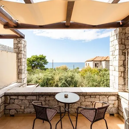 Mani Selinitsa Art Koloveas * Agios Nikolaos (Mani)