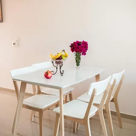 Mani Selinitsa Art Koloveas