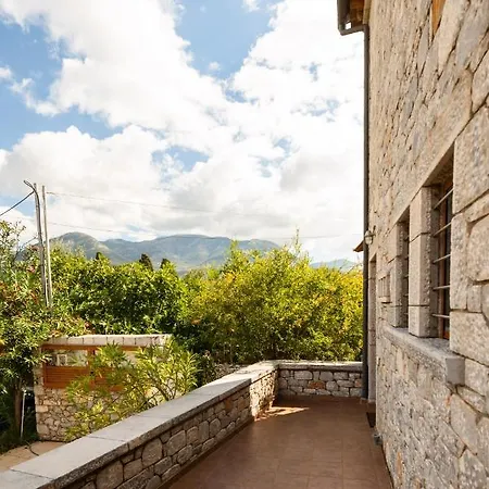 Mani Selinitsa Art Koloveas * Agios Nikolaos (Mani)