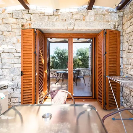 Mani Selinitsa Art Koloveas * Άγιος Νικόλαος