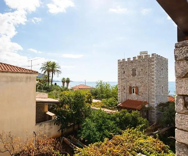 Mani Selinitsa Art Koloveas * Agios Nikolaos (Mani)