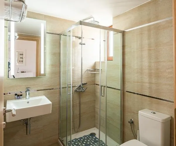 Apartment Mani Selinitsa Art Koloveas *