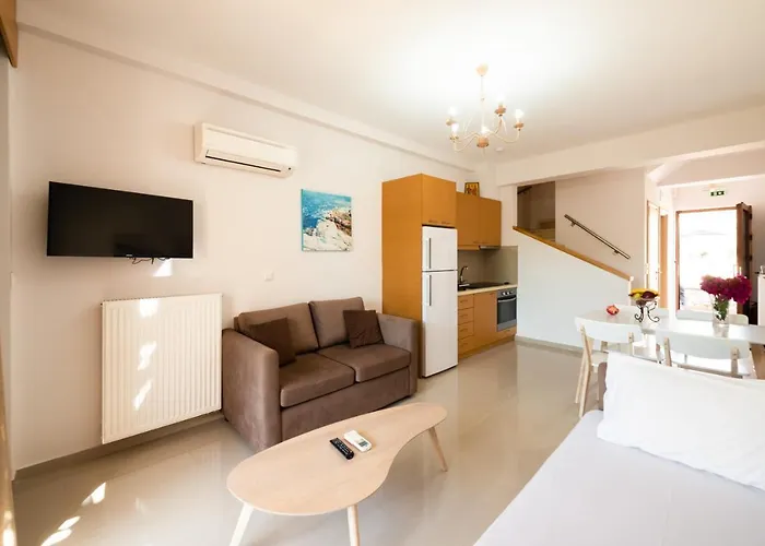 Apartment Mani Selinitsa Art Koloveas *