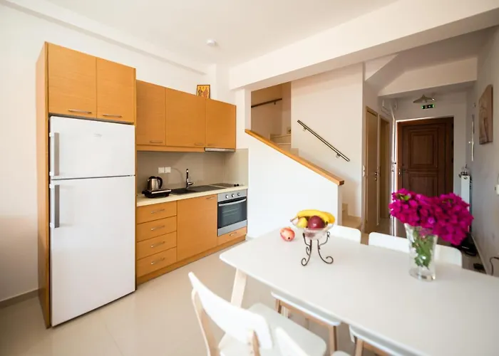 Mani Selinitsa Art Koloveas Apartment