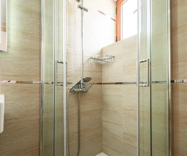 Mani Selinitsa Art Koloveas Lejlighed